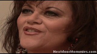 De बेला छ लागि खेलौना दिन