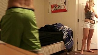 ���ู้หญิงขี่ม้า