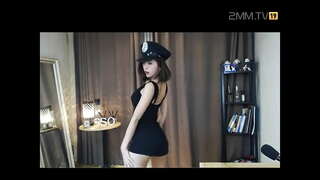 Yi Suwan kākahu hot Dance