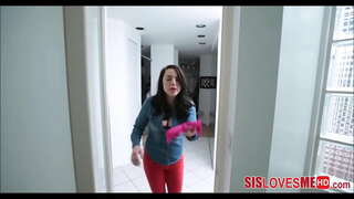 SisLovesMeHD-大奶的自然步骤妹妹玩POV