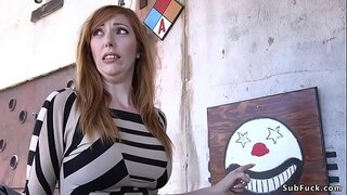 Τεράστια βυζιά κοκκινομάλλα Lauren Phillips πέταξαν στο υπόγειο και ομάδα τεράστιες ψωλές παιδιά μαύρο και άσπρο γαμήσει το λαρύγγι