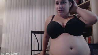 Пухленькая djevojka voli slastice