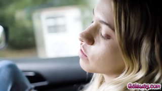 Хлоя сётскисьтэм йӧтэ Гиас сук ке, со вие ик ырак дарт